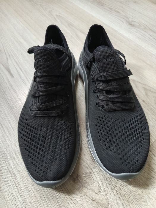 Дамски обувки за спорт Crocs