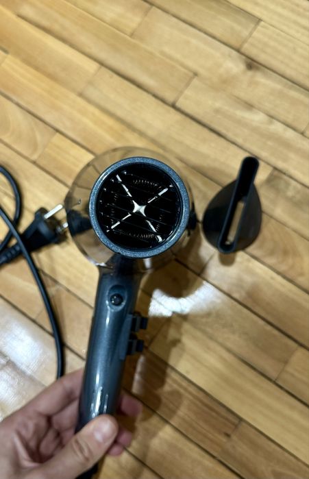 Фен для волос черный