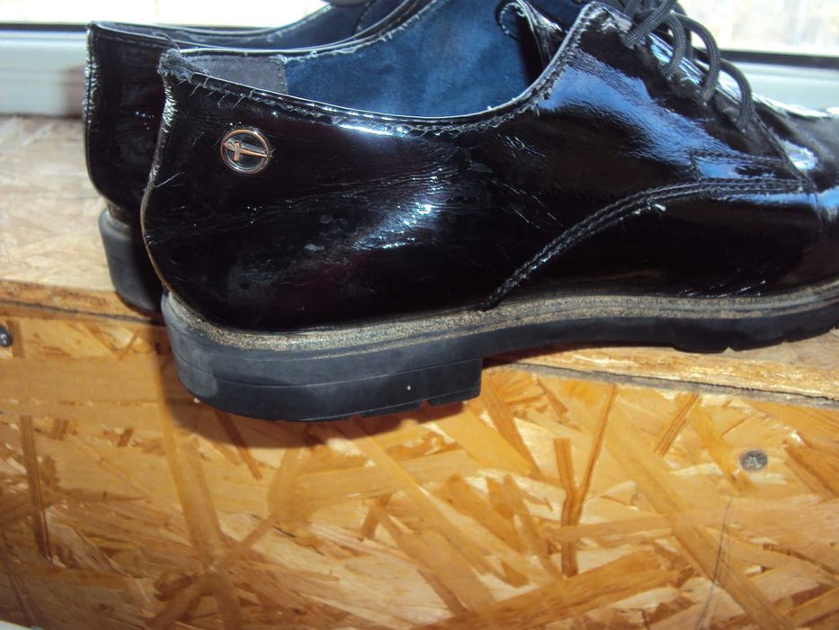 Лаковые черные туфли. 37 размер.