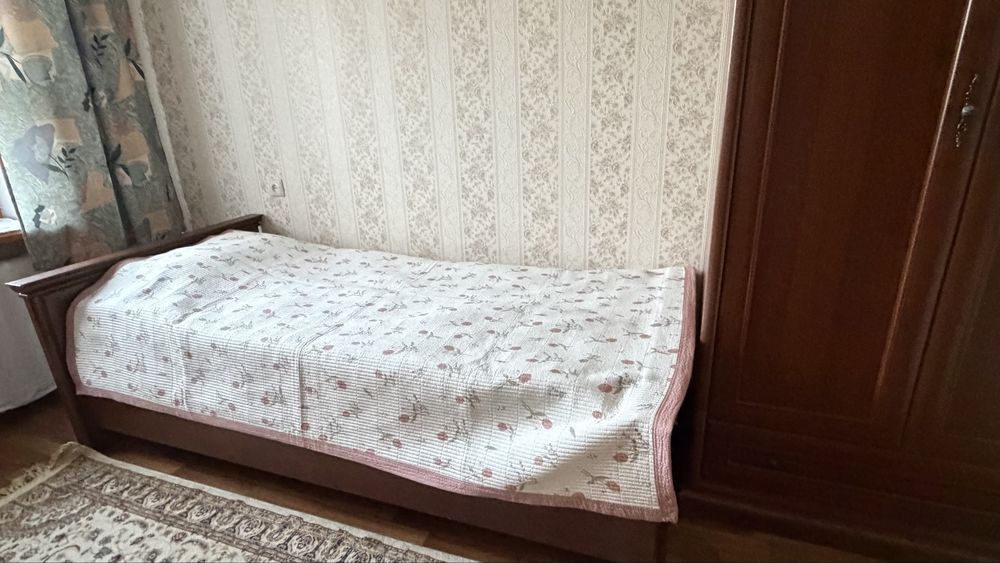 Спальный гарнитур (пр-во Польша)