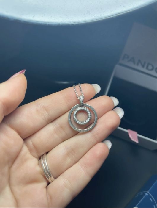 Colier Pandora cu pandantiv