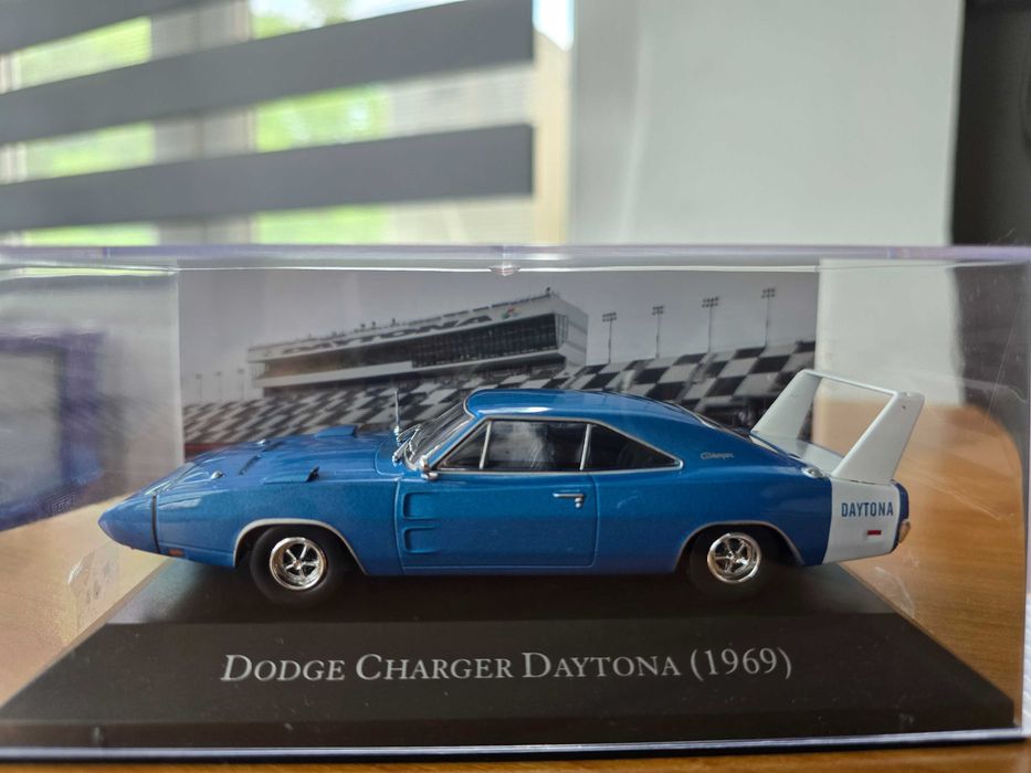 Machete americane 1/43