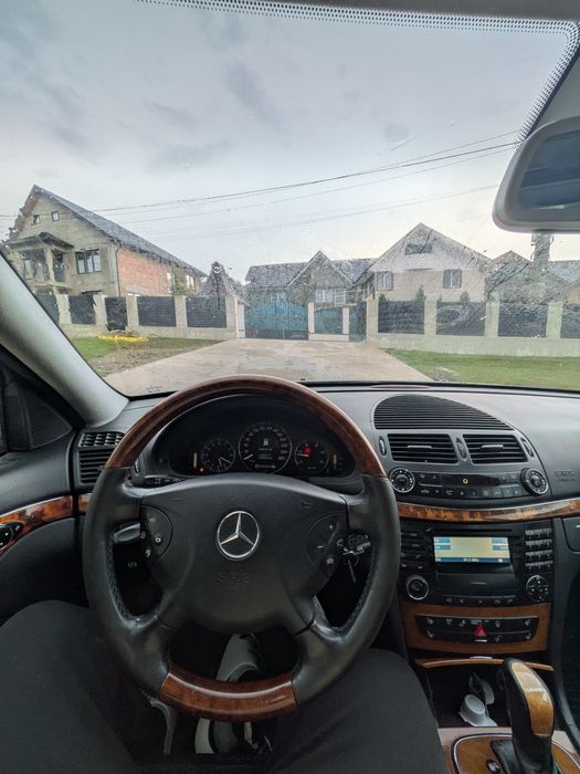 Vand piese Mercedes e class 270
