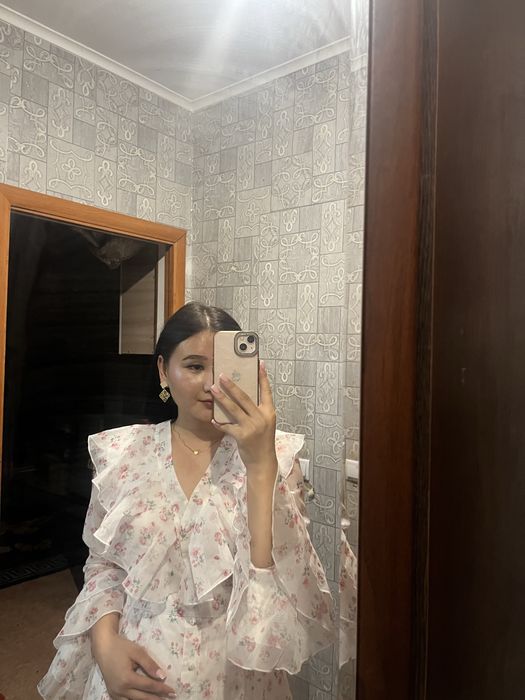 Продаю красивое платье