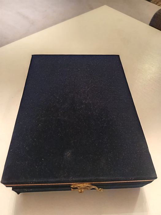 Esența de parfum  Nefertiti