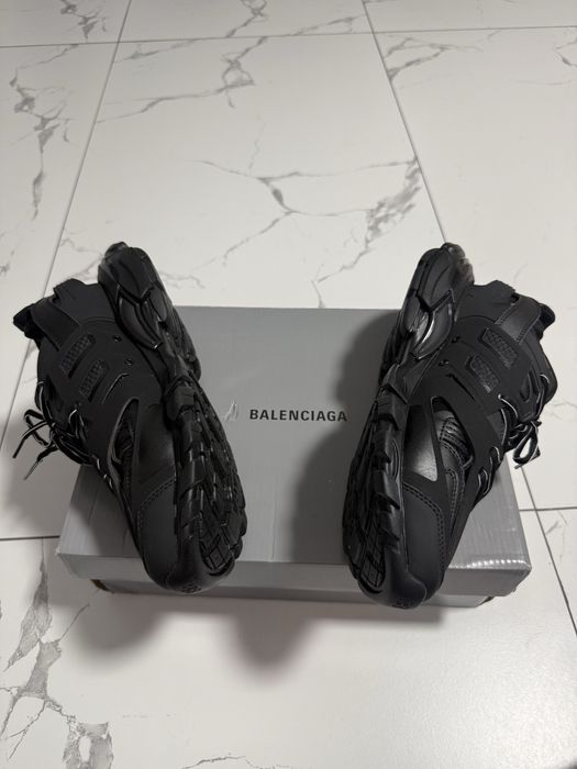Balenciaga track black 43
