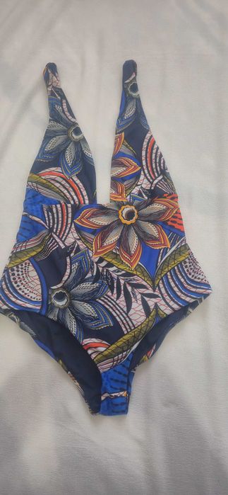 Costum de baie intreg Zara