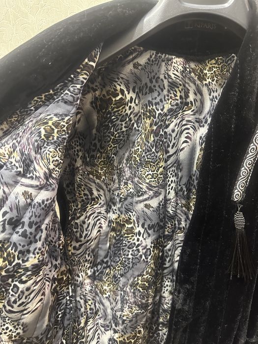 Продам жилет велюр