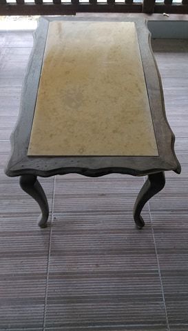 Уникална ретро холна маса с мраморен плот