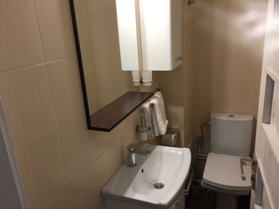 Apartament 3 cam decomandat, doua bai, complet mobilat si utilat