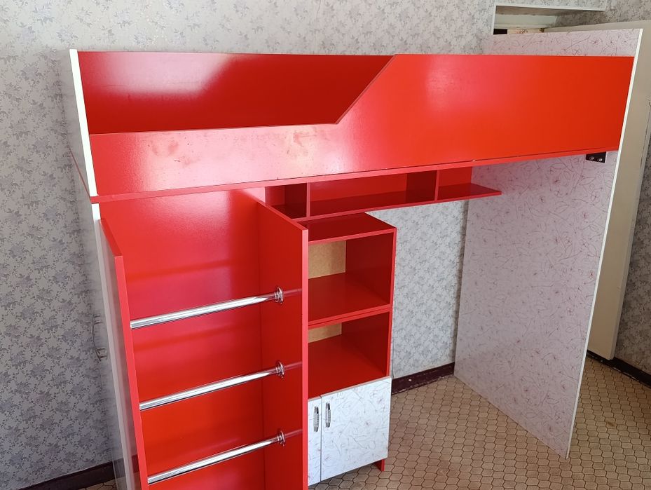 Детская кровать двухъярусная