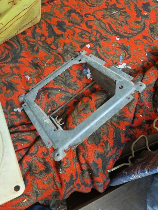 2шт  Вентилятора вытяжные кухонные