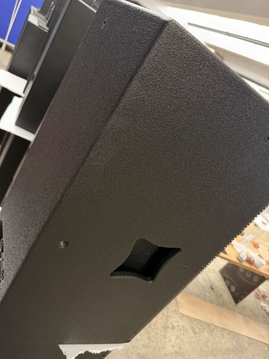Martin Audio XD15 cap de serie 15” cu bobina 4”, driver 3” neodim - cu huse!!!
