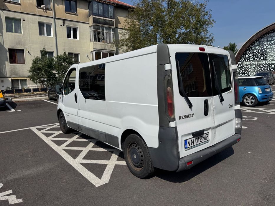 Renault trafic 6+1 + marfa omologat înmatriculat