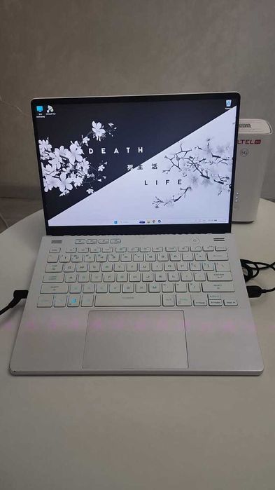 ASUS ROG Zephyrus G14 (модель GA402R-2022)