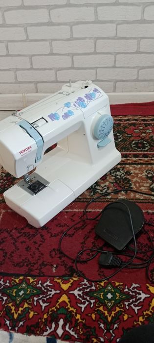 Швейная машина Toyota