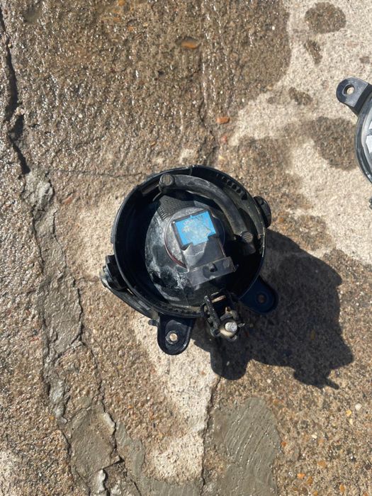 Продам противотуманные фары