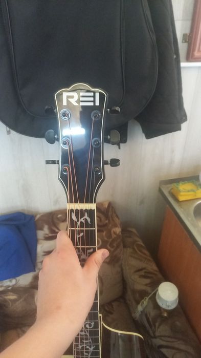 Гитара акустическая REI R7