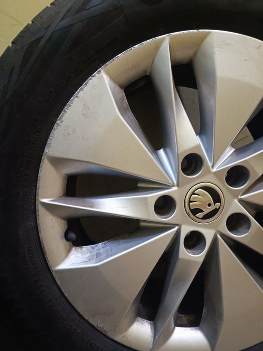 Джанти с гуми за skoda 205/60 /16