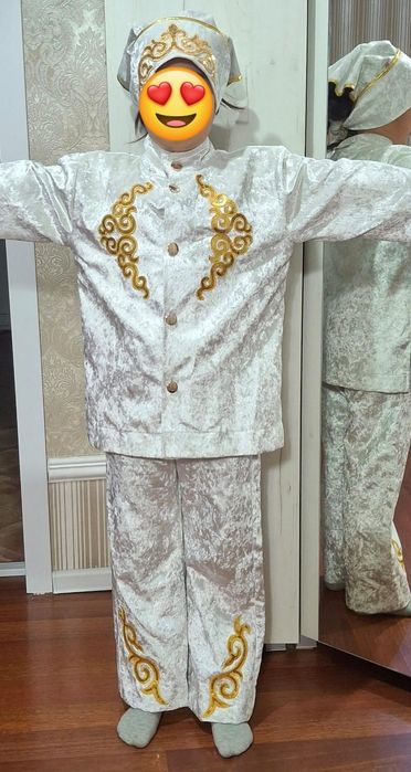 продам концертный костюм