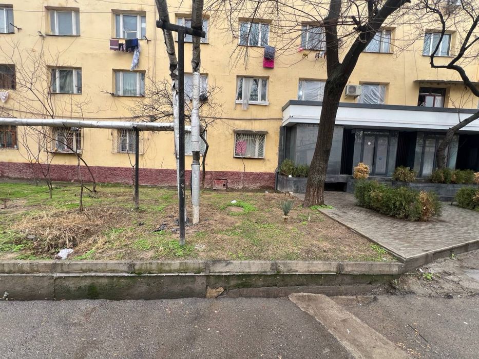 Продается 2х ком центр метро Бодомзор