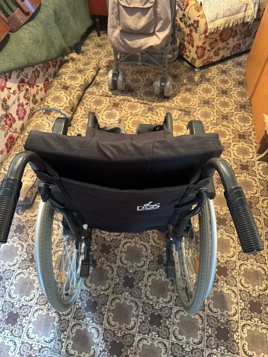 Продам инвалидный коляска