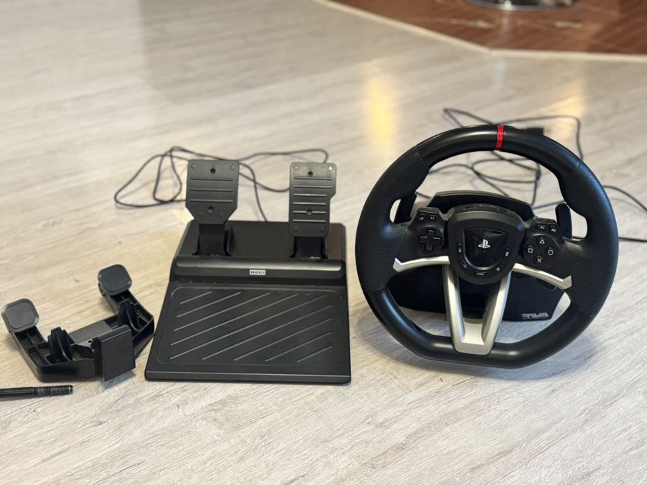 HORI Racing Wheel APEX (PS5 / PS4 / PC)