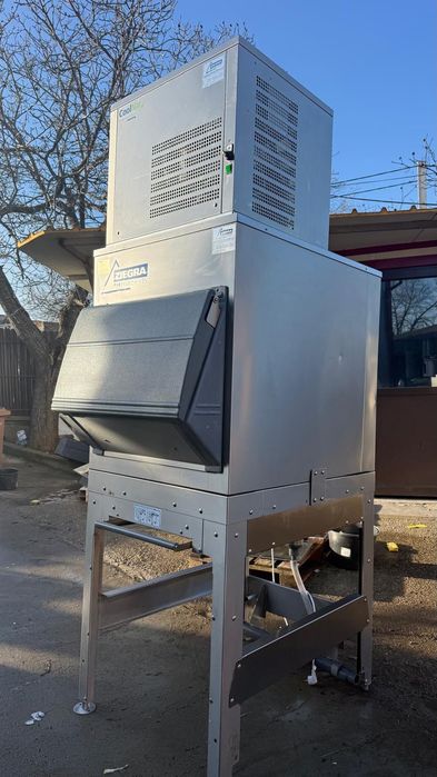 Ziegra mașina fulgi gheata + sistem Trasport