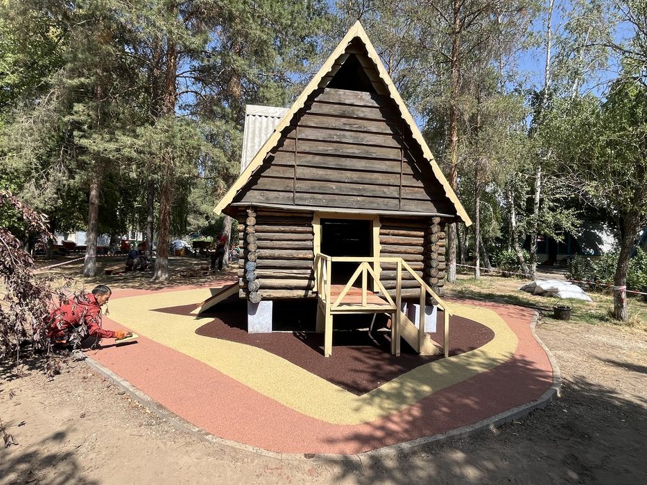Резиновыйе покрыто