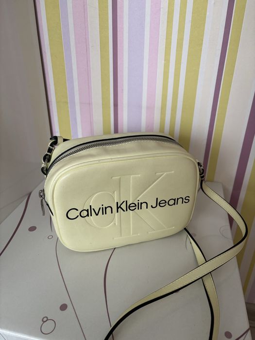 Дамска чанта Calvin Klein Jeans