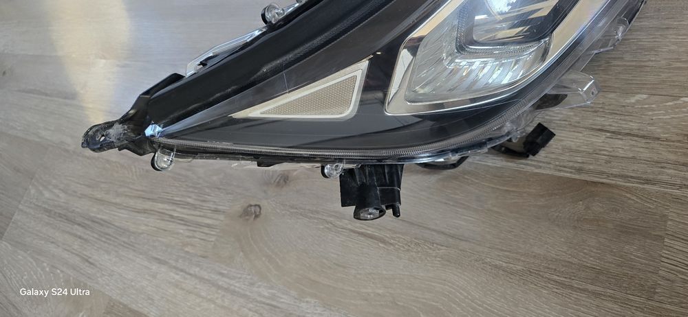 Far dreapta full led toyota rav4