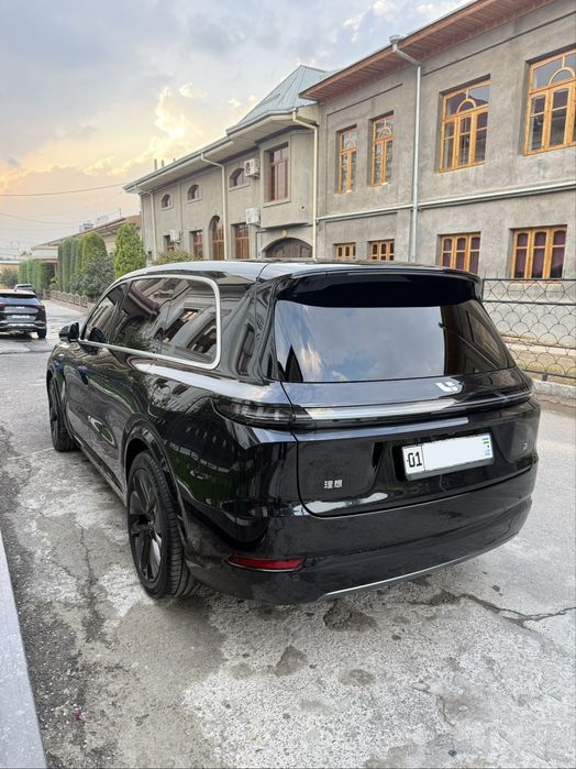Lixiang Li 9 ULTRA 2024 arenda bor