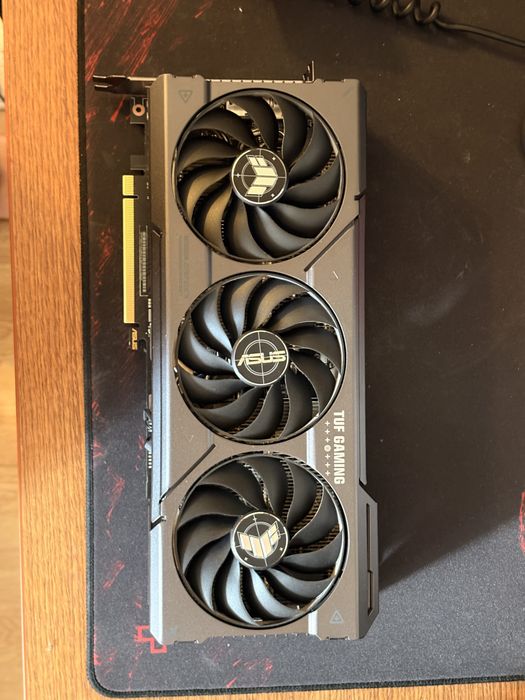 Vând ASUS TUF Gaming GeForce RTX 4070 OC 12GB