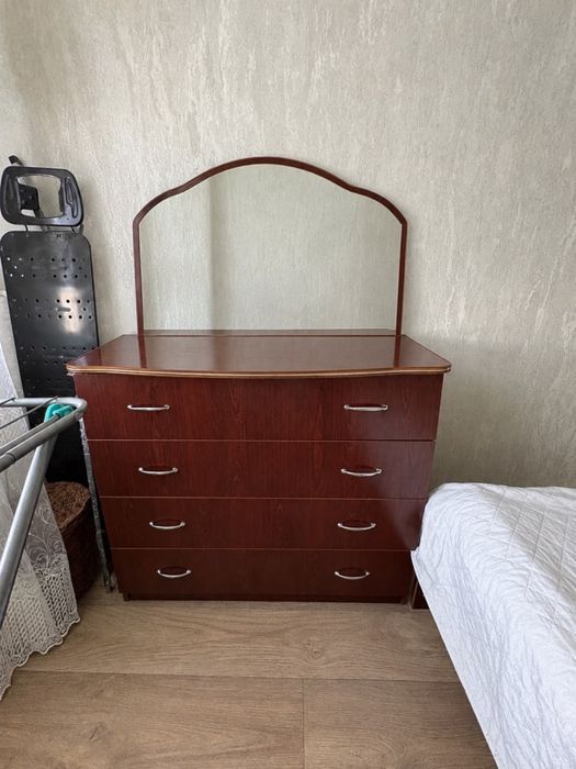 Продам шкаф, комод, кровать