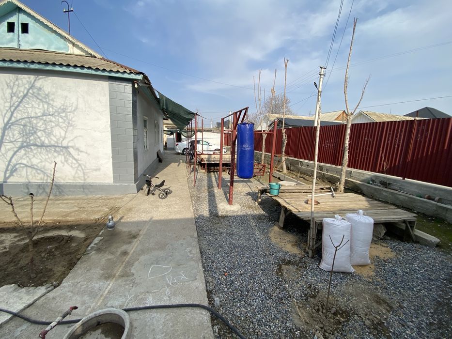 Жеке үй қаланың ортасында