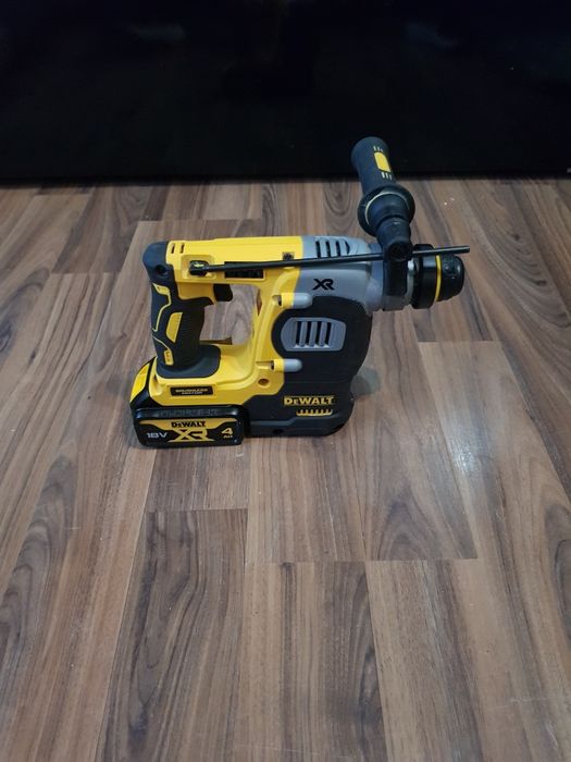Rotopercutor Dewalt ca NOU