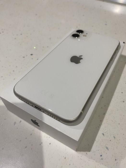 iPhone 11 White