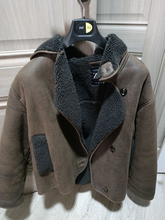 Продам дубленку зара