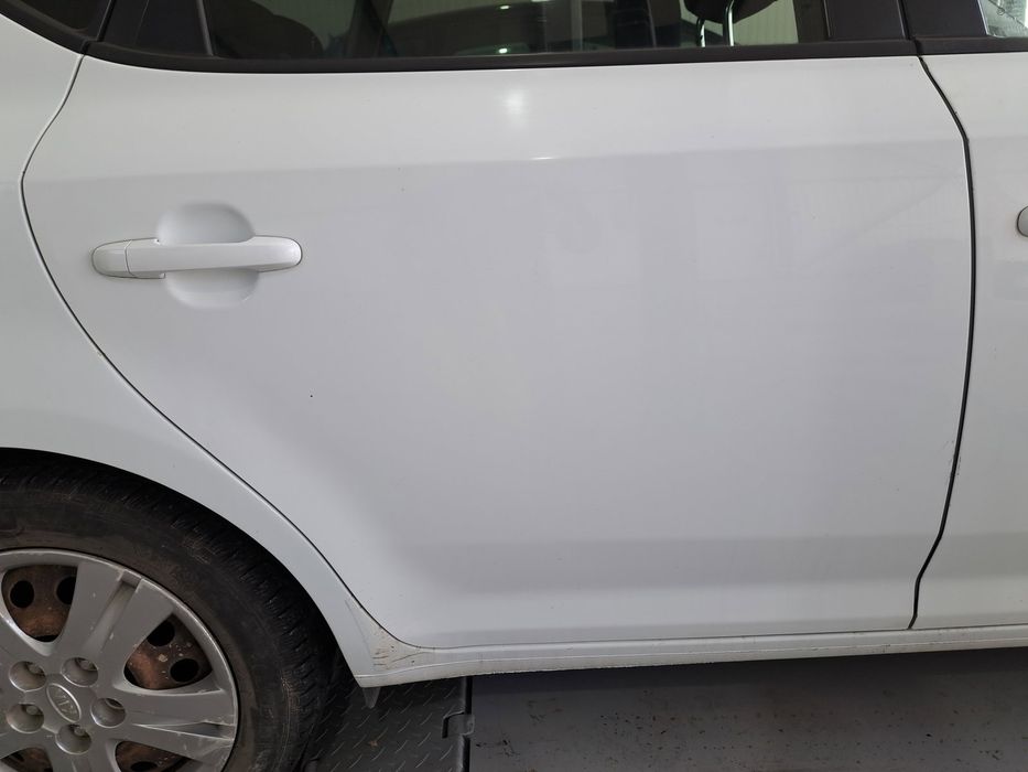 Usa dreapta spate KIA Ceed (SW) [Fabr 2007-2012] ALB