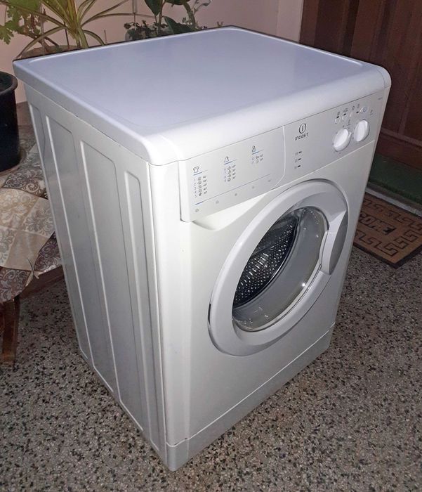 Пералня indesit WIN 600