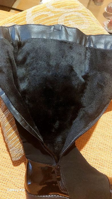 Дамски равни ботуши