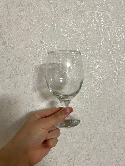 Бокалы и стаканы