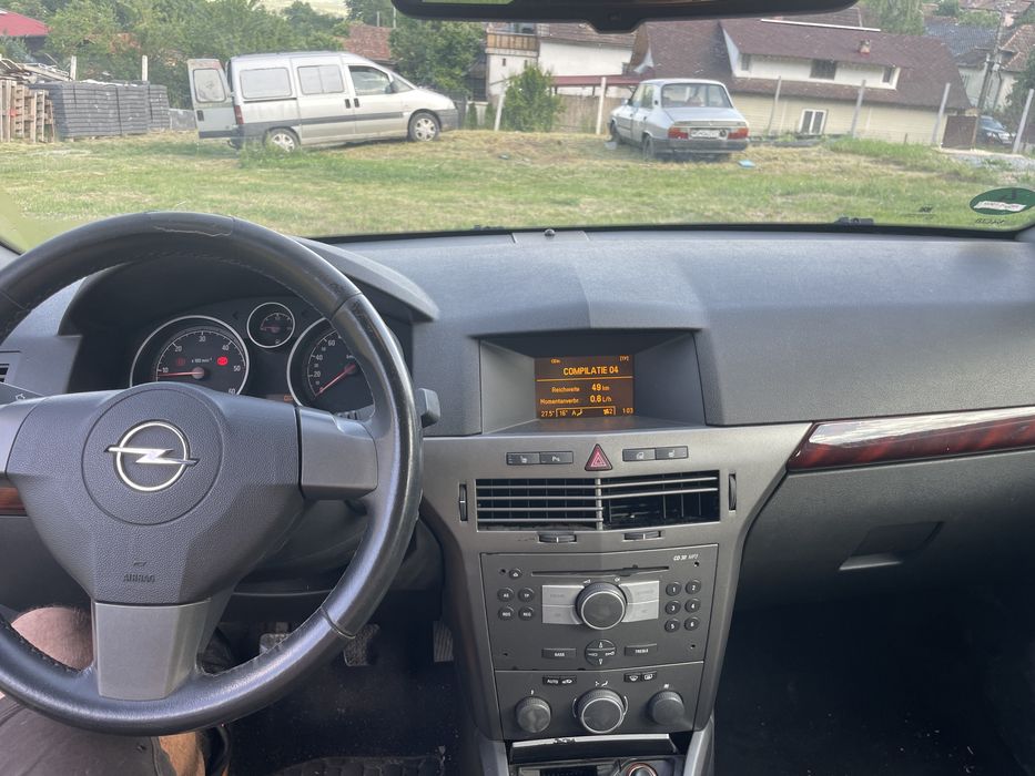 OPEL Astra 2005 — imagine 5