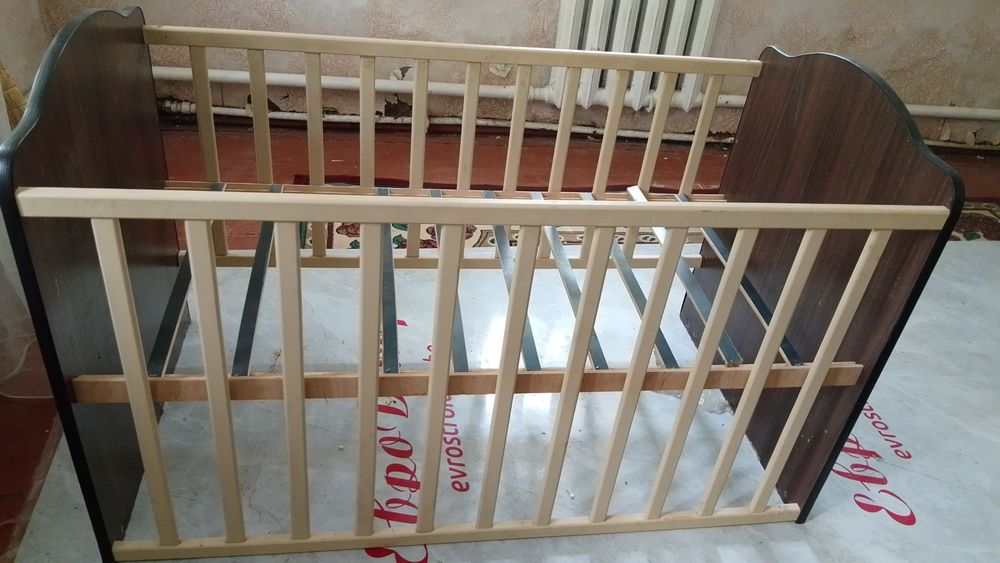 Отдам даром кровать детская