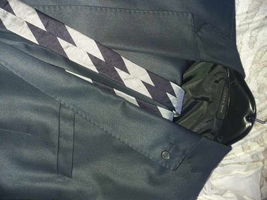 костюм zara men като нов