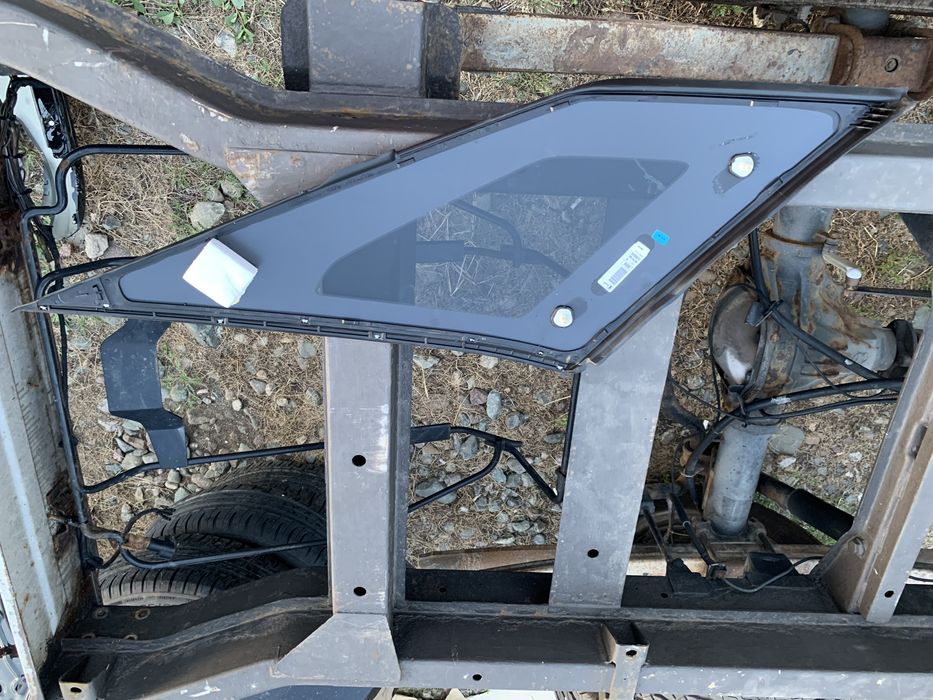 Стъкло Пежо 3008/Peugeot 3008