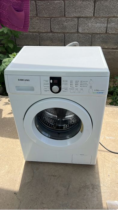 Продам стиральную машину