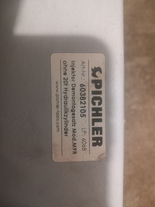 Trusa extractor injectoare