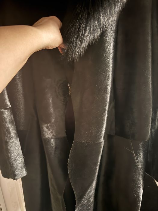 Палто с косъм от  пони и яка от лисица