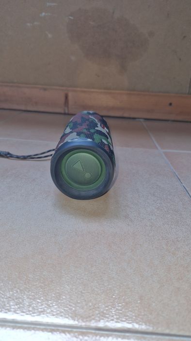 Продава-Преносима тон колонка JBL FLIP 5-Камуфлажна